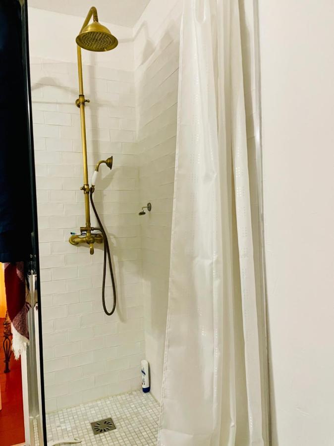 "Coco" Coquet petit Loft au calme en centre ville de Sète Esterno foto